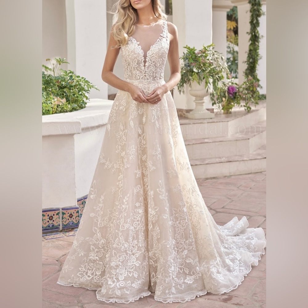 T202064 Illusion Neckline Embroidered Lace Tulle & Organza Wedding Dress size 12